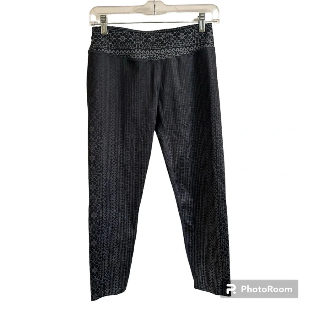 PrAna Women’s Med Black Limbo Printed Roxanne 7/8 Active Legging Geometric - Picture 2 of 10